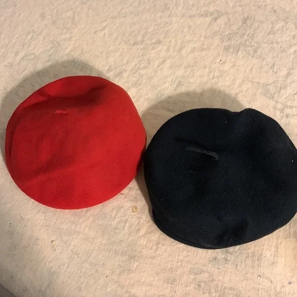 Two berets - Picture 3 of 3